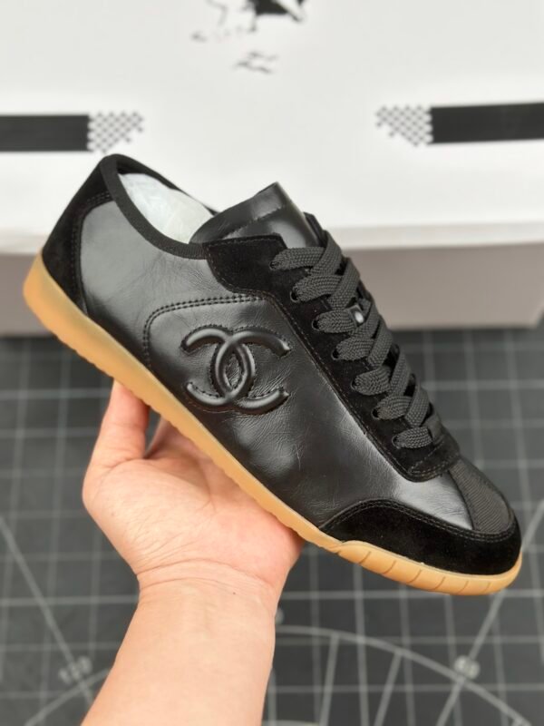 Chanel 24ss Dexter Shoes Box in Box Flat Sole Lace-up Round Toe Diamond Style