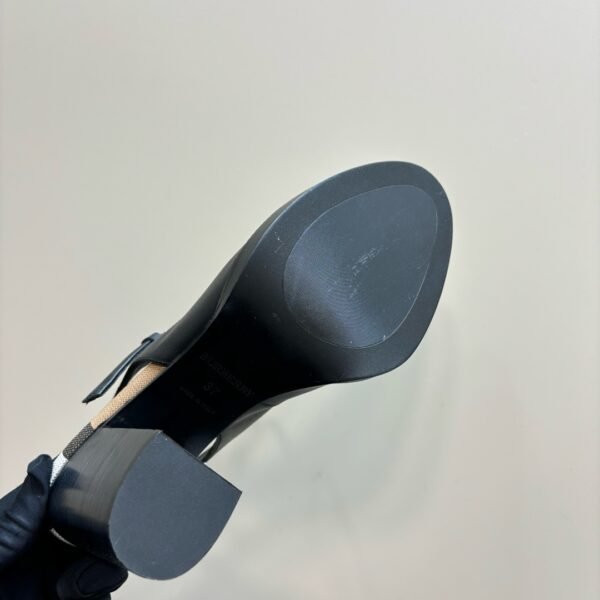 Burberry 2025 Spring and Summer latest exclusive retro elegant intellectual style high heels - 图片 3
