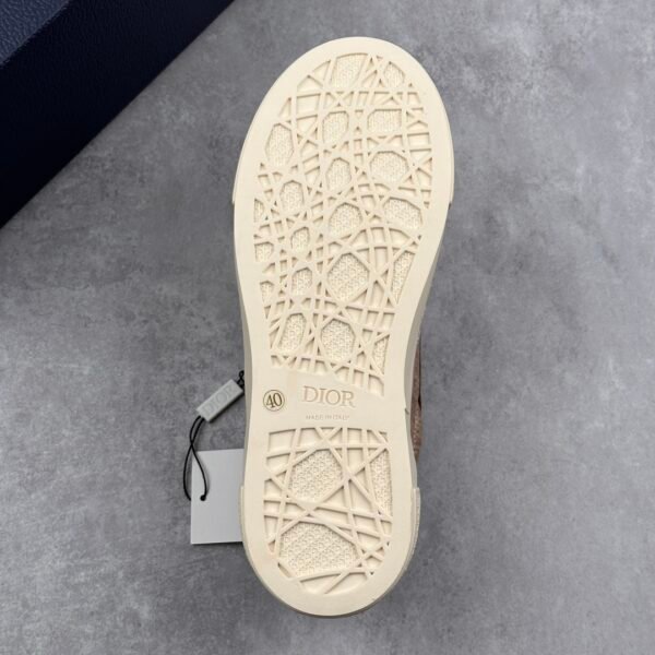 Dior B33 sneakers Reinterpret the classic tennis shoe, with a stylish silhouette that highlights the thickness - 图片 3