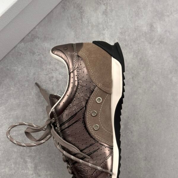 Dior sketch Dior spring and summer catwalk graffiti sketch German training shoes Forrest Gump shoes - 图片 5